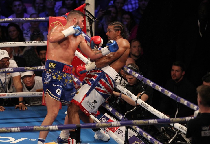 David Haye trzy razy leżał na deskach. Tony Bellew wygrał w piątej rundzie