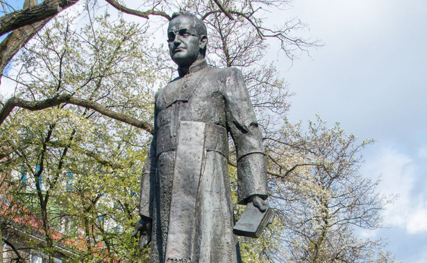 Pomnik ks. Jankowskiego w Gdańsku