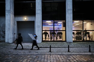 Rynek pracy zwalnia. NBP: W tym roku w ujęciu realnym odnotujemy spadek wynagrodzeń