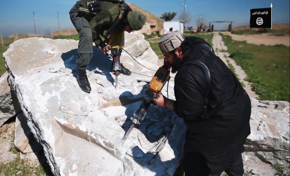 IRAQ NIMRUD (Islamic State releases video purportedly showing destruction of Nimrud)