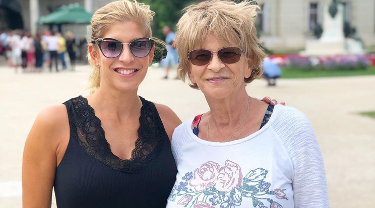 Béres Alexandra édesanyja, Magdolna, aki egy hónapja hunyt el, előre készült az unokák születésnapjára / Fotó: Instagram