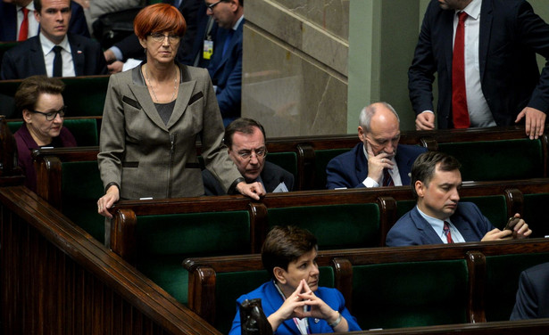 Sejm uchwalił ustawę o wsparciu kobiet w ciąży i rodzin "Za życiem"