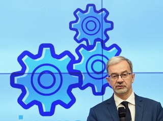 Minister inwestycji i rozwoju: Musimy się liczyć z tym, że fundusze spójności będą niższe