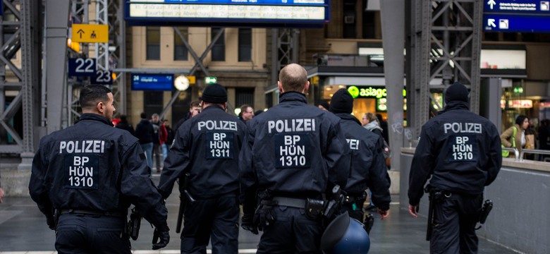 Terrorysta szykował się do ataków w Niemczech. Miał zdjęcia Hitlera i magazyny SS