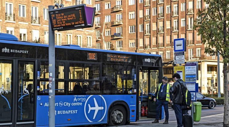 Sűrűbben jár péntektől a 100E reptéri gyorsjárat /Fotó: MTVA/Róka László 