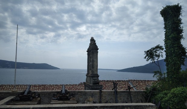Crna Gora Jadransko more pokrivalica