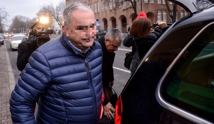 Mirosław P. wychodzi na wolność. Zobacz, jak opuszczał areszt