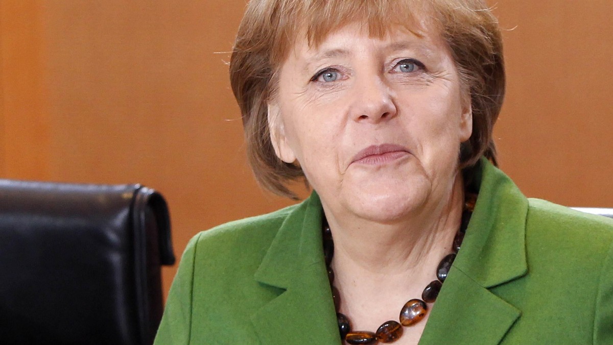 Niemiecka kanclerz Angela Merkel i premier Tunezji Hamadi Dżebali zaapelowali w Berlinie o stanowisko Rady Bezpieczeństwa ONZ w sprawie konfliktu w Syrii. Według Merkel trwają intensywne rozmowy z Rosją i Chinami, które blokują rezolucję Rady.