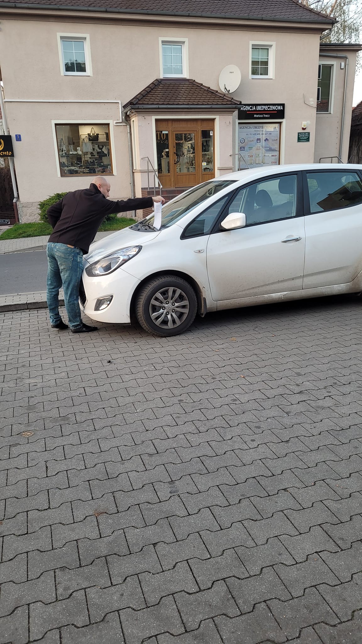 Poliakom sa nepáči, že Česi vykupujú u nich obchody. 
