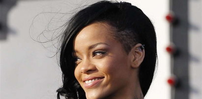 Rihanna znów zmieniła kolor włosów. Jest teraz...