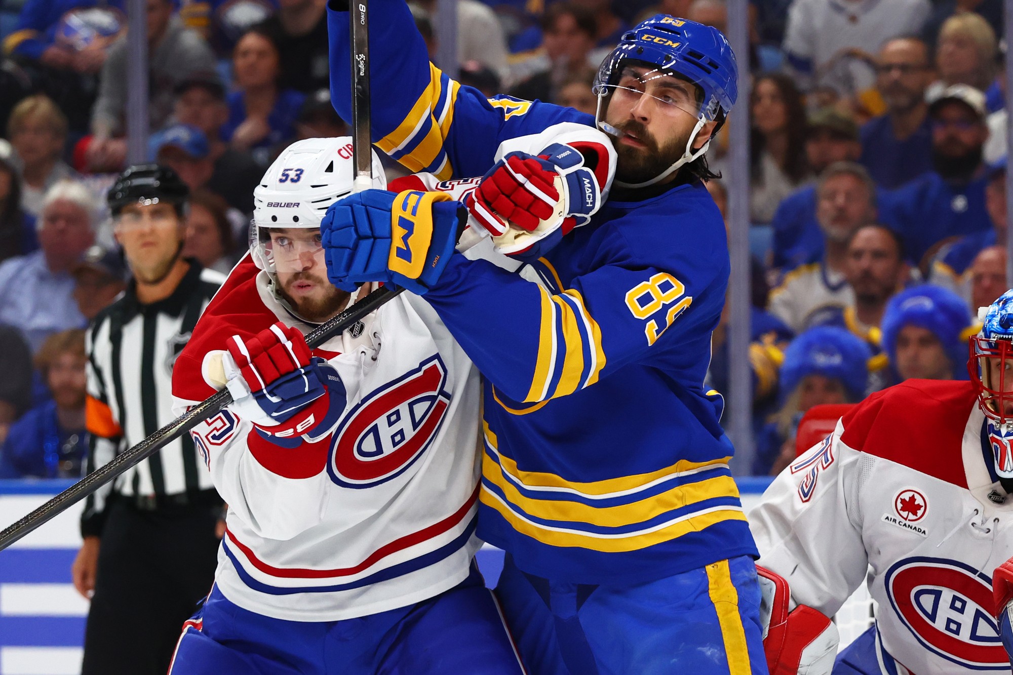 Zápas play-off NHL: Buffalo Sabres - Montreal Canadiens. 