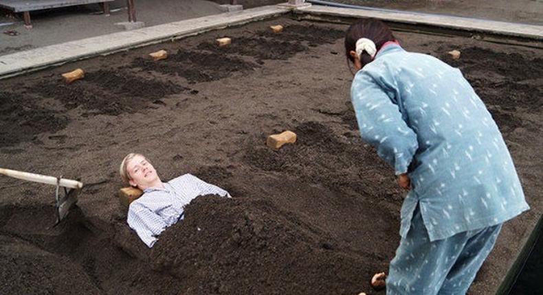 Sand bathing in Japan