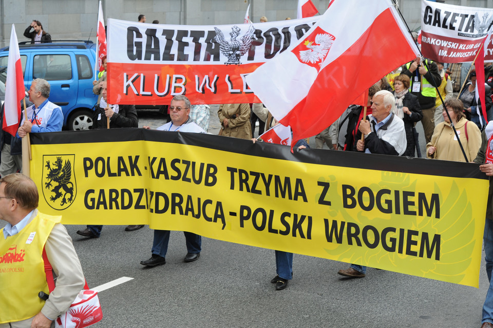 Związkowcy protestują w Warszawie