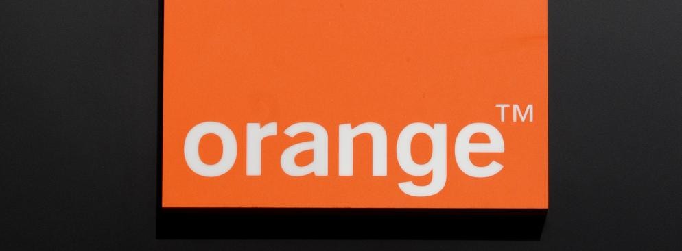 Operatorzy CERT Orange Polska pracują w trybie  7/24/365, monitorując poziom bezpieczeństwa użytkowników sieci, przyjmując zgłoszenia, reagując na zidentyfikowane incydenty bezpieczeństwa i podejmując działania zmierzające do minimalizacji zagrożeń.<br /><br />