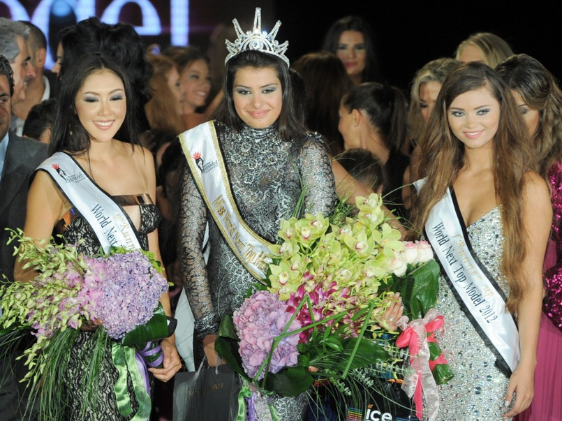 Piękna Serbka (w środku) została Miss World Next Top Model 2012; Rosjanka (po prawej) zdobyła tytuł I wicemiss, a Tajka (po lewej) - II wicemiss