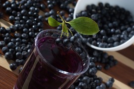 Komšinica Zorica ima najbolji recept za SOK OD ARONIJE: Pravi se brzo i lako, a može dugo da opstane ako ga ovako čuvate