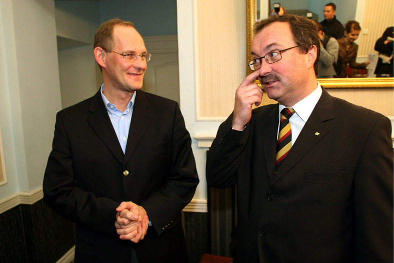 Robert Kwiatkowski i Włodzimierz Czarzasty w 2005 r.