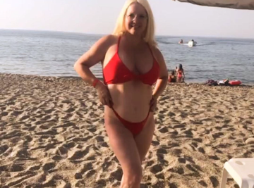 "Bili smo očajni kada je rekao da je ŽENI" Bivša SVEKRVA iznela gnusne detalje o pevačici (51): "VELIKA VERNICA nije prošla pored Biblije"