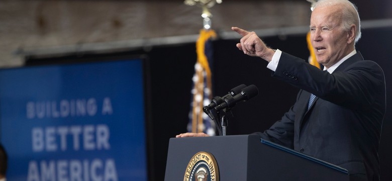 Artyleria do obrony Donbasu. Biden ma ogłosić nowy pakiet pomocy wojskowej dla Ukrainy