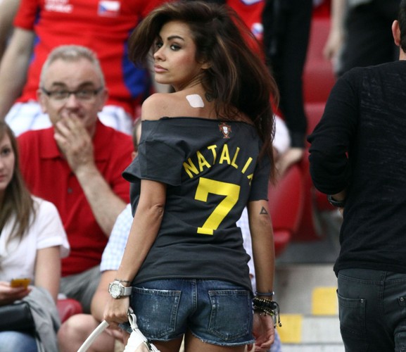 Nie tylko Natalia Siwiec, Larissa Riquelme i Pamela Anderson zaczynały na trybunach