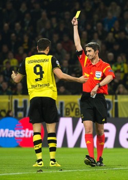 Były gwiazdor Realu: Brak Lewandowskiego wielkim osłabieniem Borussii