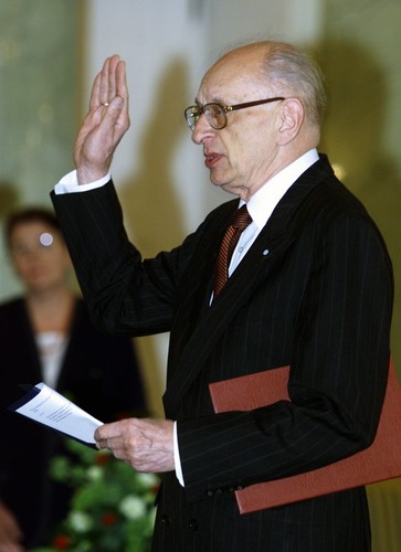 Władysław Bartoszewski nie żyje
