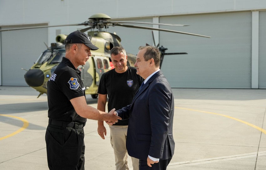 Ivica Dačić dočekao Helikoptersku jedinicu angažovanu na gašenju požara u Crnoj Gori