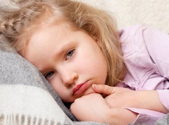 Eksperci apelują: Grypa atakuje dzieci, szczyt zachorowań przed nami. Szczepmy się