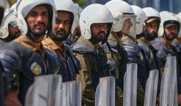 Policija i vojska Pakistana na ulicama Islamabada, čekaju početak pregovora SAD i Irana