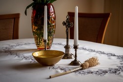 Kolęda 2023/2024: Jak przygotować się do wizyty księdza? Co postawić na stole?