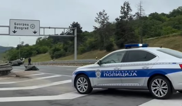 Prevrtanja vozila na auto-putu kod Beograda