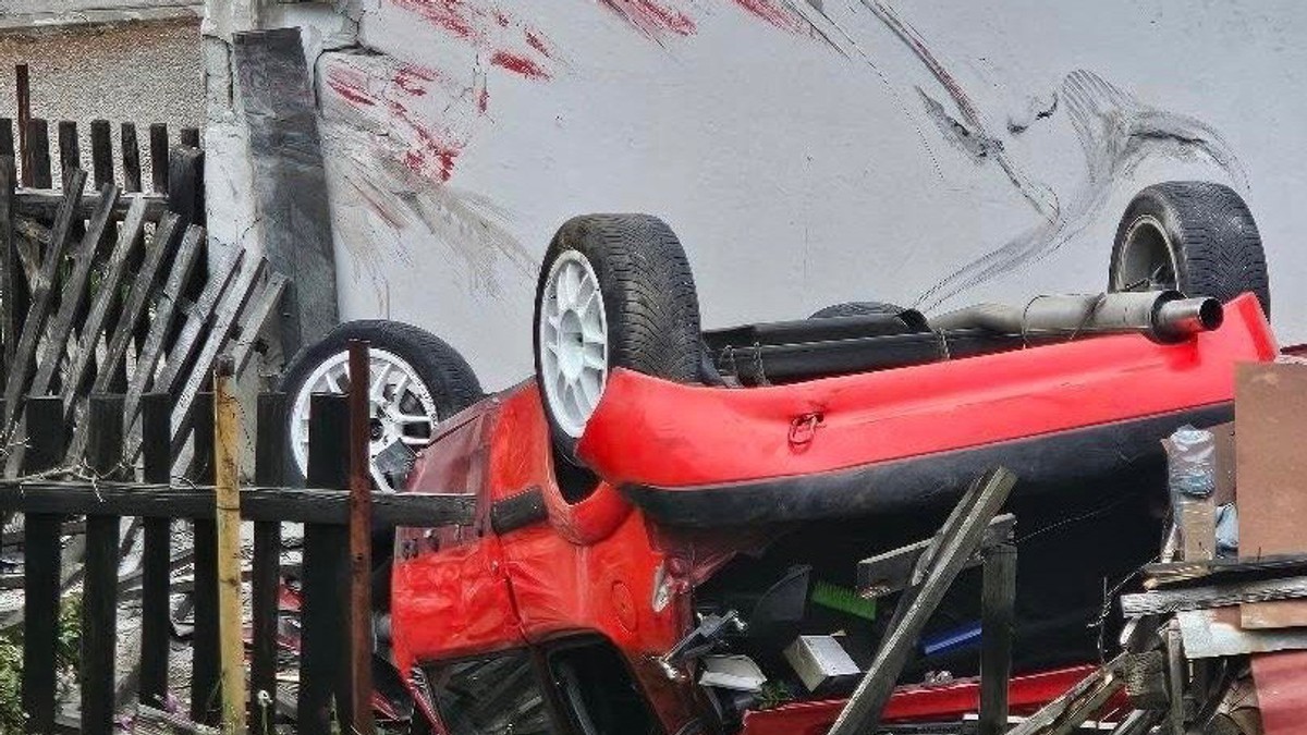 Nova Varoš vozač se zakucao u porodičnu kuću