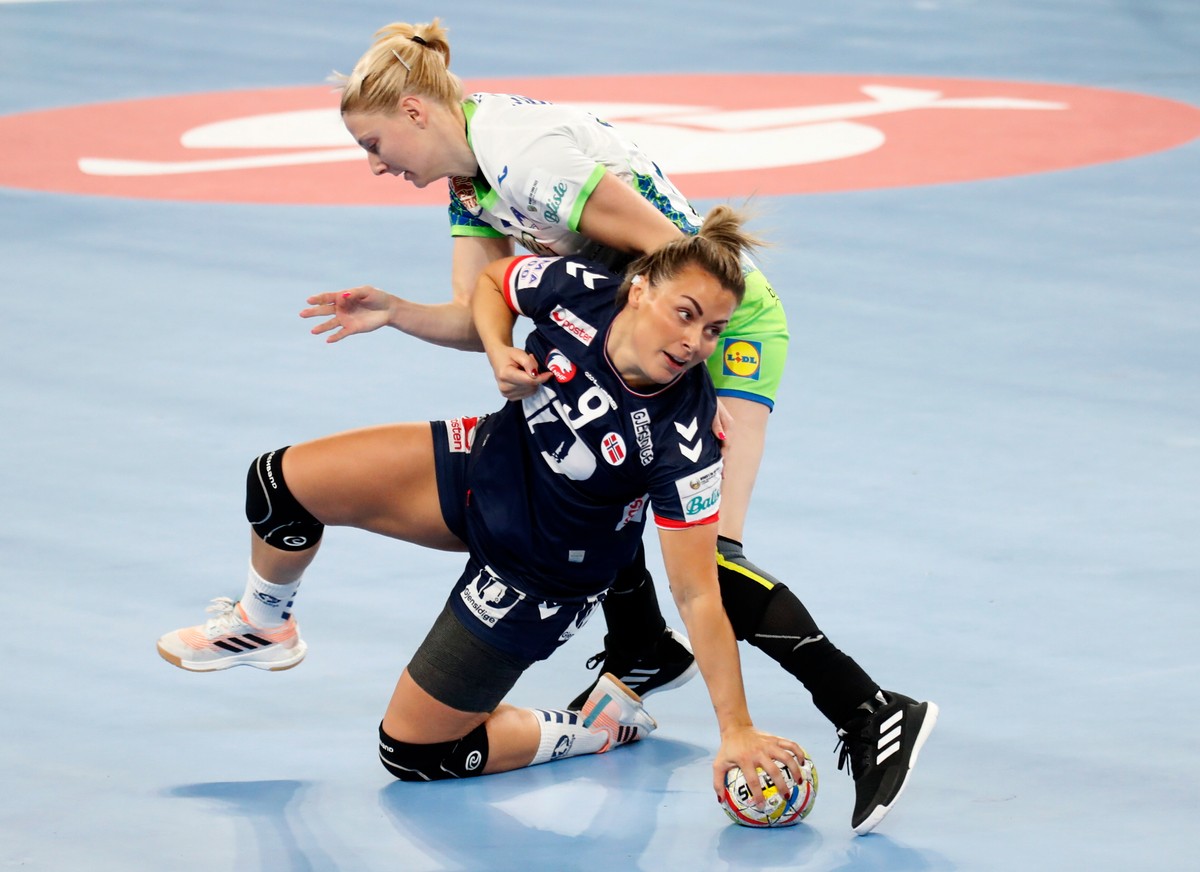 Nora Mork i Tamara Mavsar