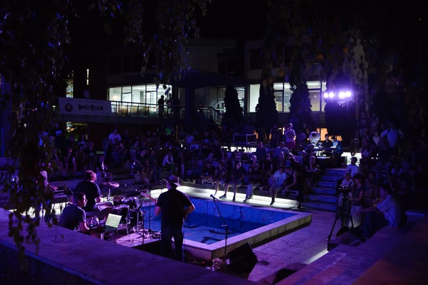 Nastup sastava "Three Gullivers"