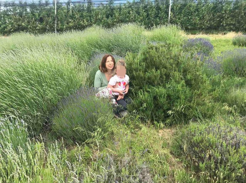 Svetlana Vukajlović na polju lavande