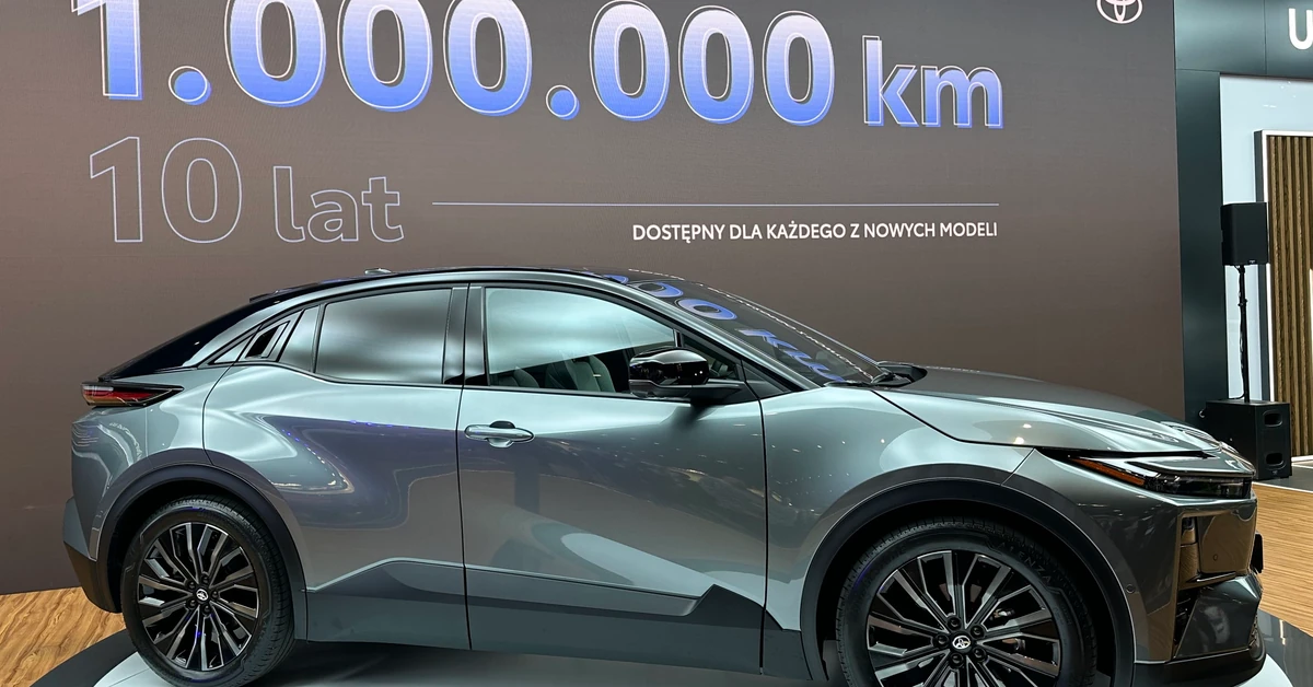 Nowa Toyota już w Polsce. Oto japońska rakieta dla dużej rodziny. Cena?