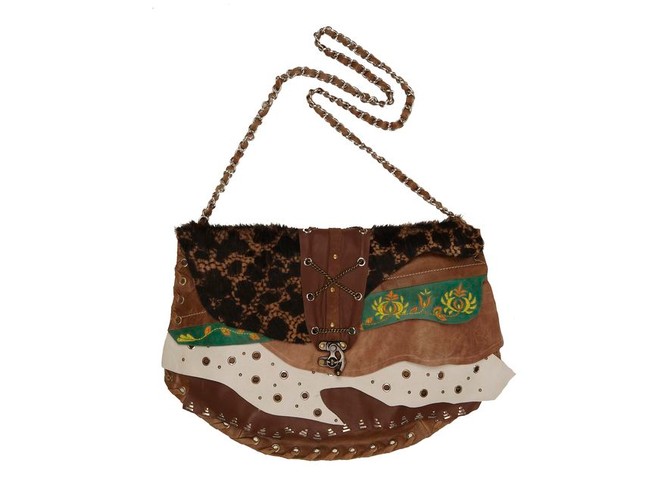 Indiańskie inspiracje w dodatkach: kolekcja River Island