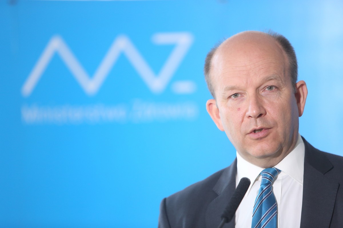 Radziwiłł powiedział, że podczas wtorkowej wizyty w CZD potwierdził prawo pielęgniarek do strajku, zwrócił się jednak o zawieszenie protestu w obecnej formie, polegającej na odejściu od łóżek pacjentów