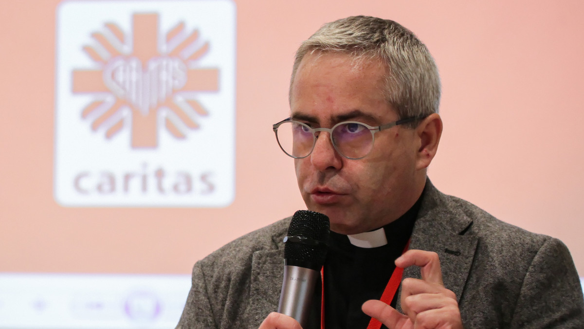 Byli pracownicy Caritasu piszą do biskupów. Oskarżają ks. Marcina Iżyckiego