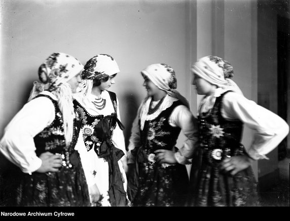 Cztery młode góralki (1931 rok) - domena publiczna