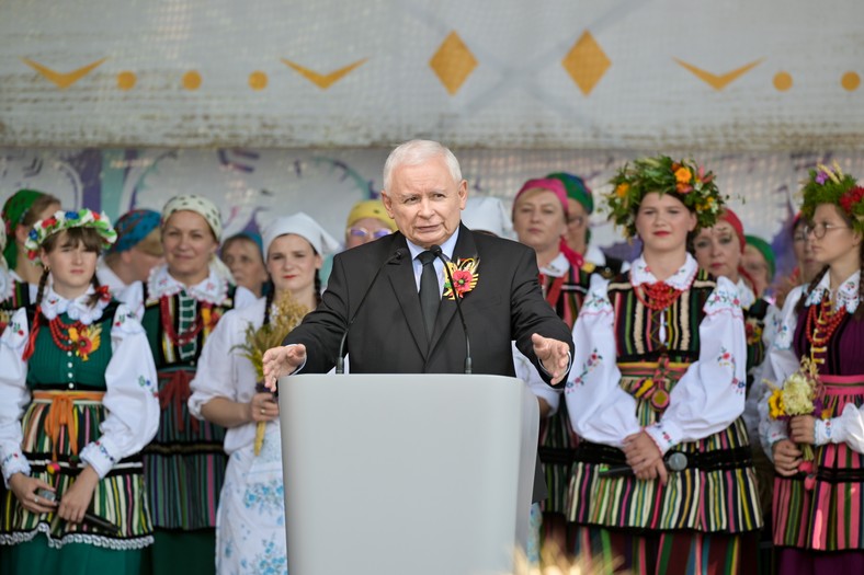 Jarosław Kaczyński na dożynkach w Paradyżu