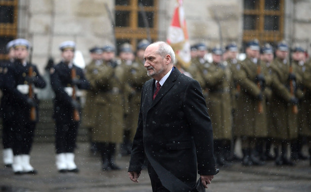 Antoni Macierewicz: Przywracamy polską tradycję narodową