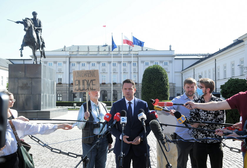 Atak na Trzaskowskiego na konferencji