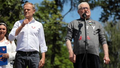 Tłum przerwał wystąpienie Wałęsy na marszu. "Jak nie chcecie słuchać, to dziękuję" [WIDEO]