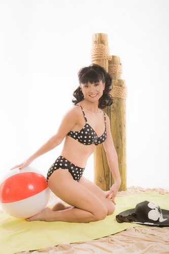 Odważne mormonki wzięły udział w sesji do kalendarza 'Hot Mormon Muffins: A Taste of Motherhood' by przełamać istniejący stereotyp mormońskich kobiet. Panie zapozowały w stylizacjach pin-up girls