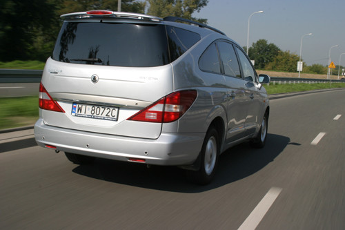 Ssangyong Rodius - Wersja "oszczędnościowa"