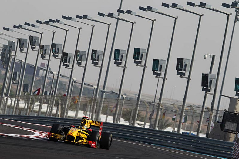 Grand Prix Abu Dhabi 2010: Vettel najmłodszym mistrzem świata, Kubica 5. (relacja, wyniki)