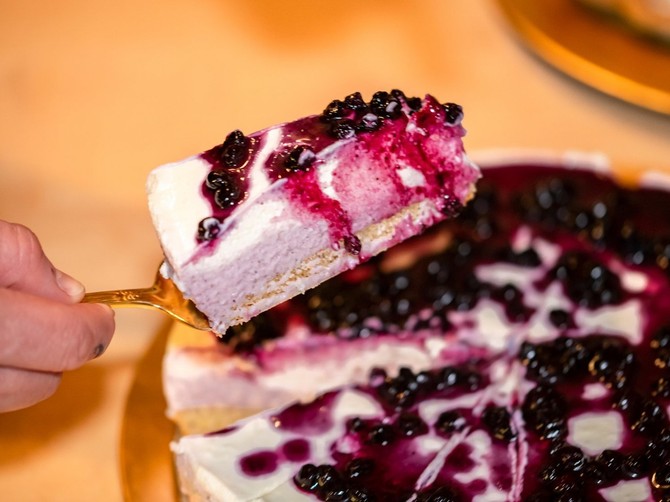 Recept za jogurt tortu sa kupinama
