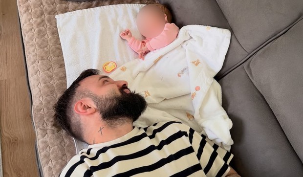 Filip Mitrović sa nećakom