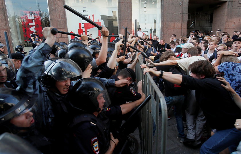 protestujący w stolicy Rosji MOskwie